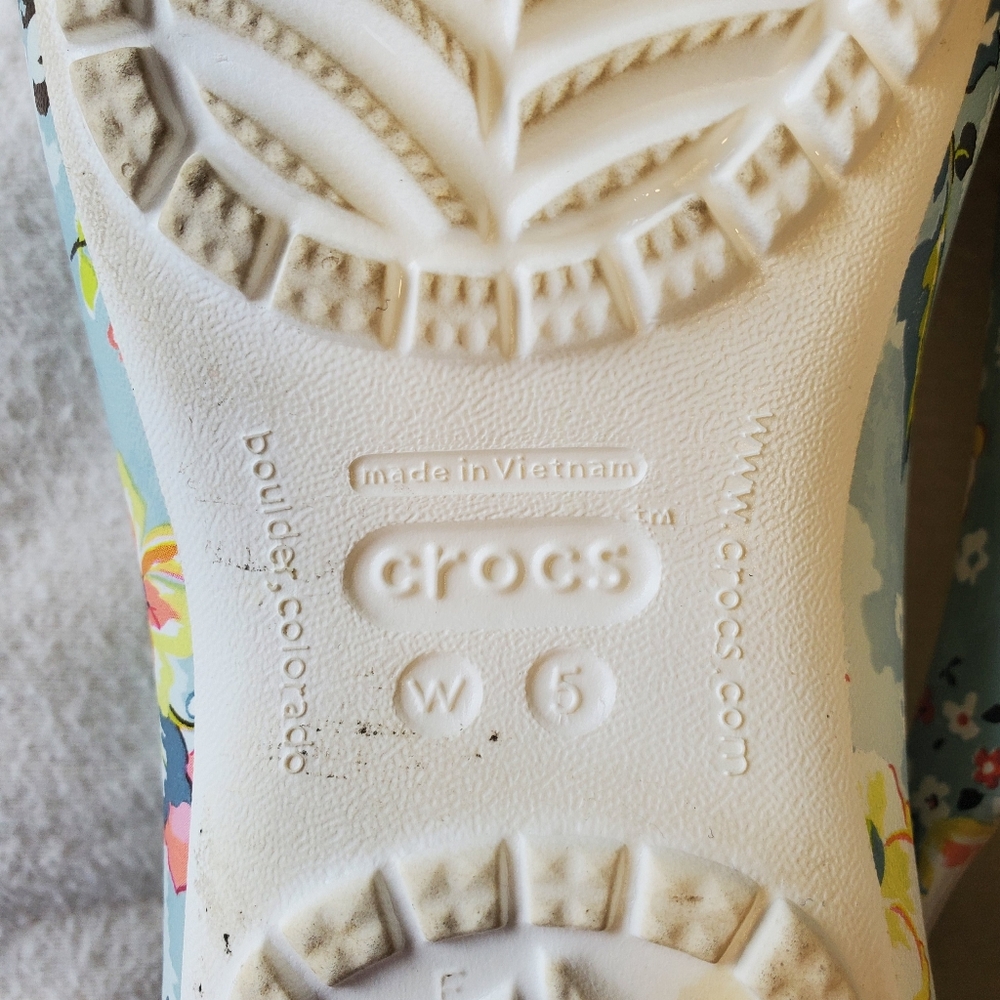 Vera Bradley x Crocs Kadee White Floral Ballet Flats Size 5 - Picture 2 of 16